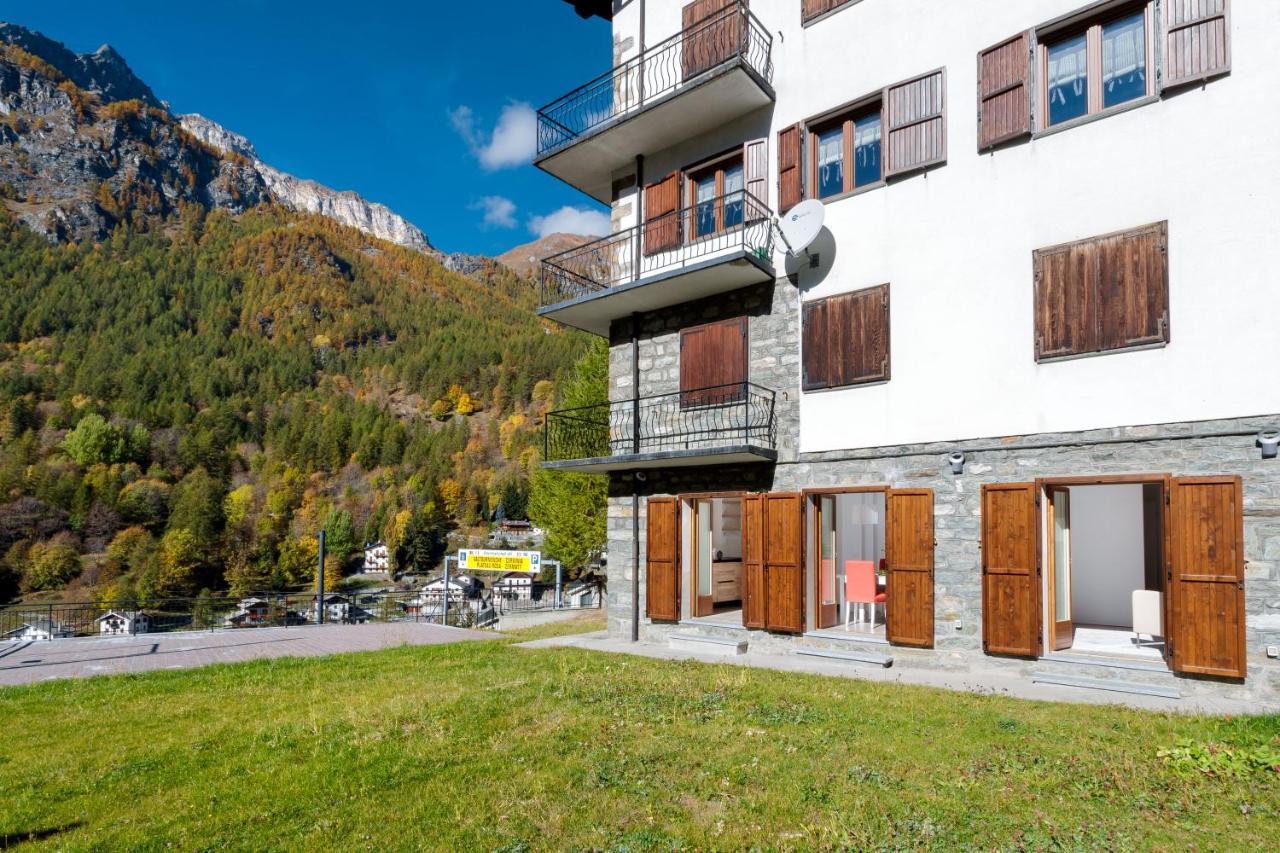 Hellochalet - Maison Rue De La Neige - Family Ski Holiday Walking Distance Skirun And Gondola Valtournenche Exterior photo